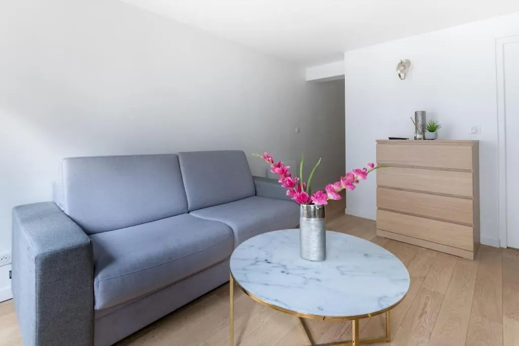 Grands Boulevards 42 Cosy 1 Br-4p Apartment